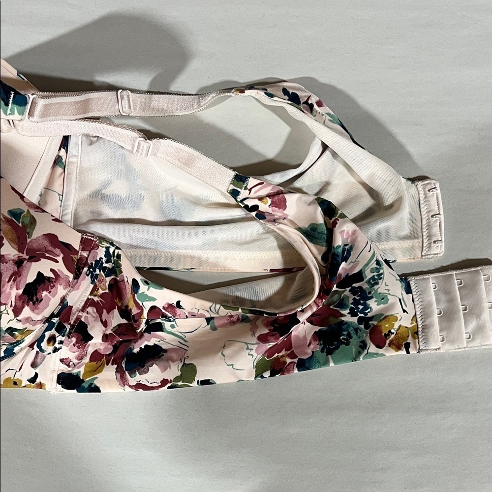 Torrid Curve 360 Back Smoothing Lightly Lined Deep V Plunge Bra Floral 44B - Picture 7 of 8